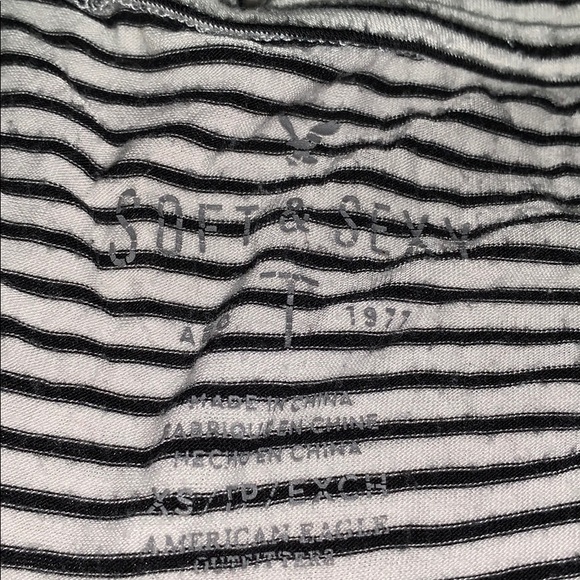 Crop top - Picture 2 of 2